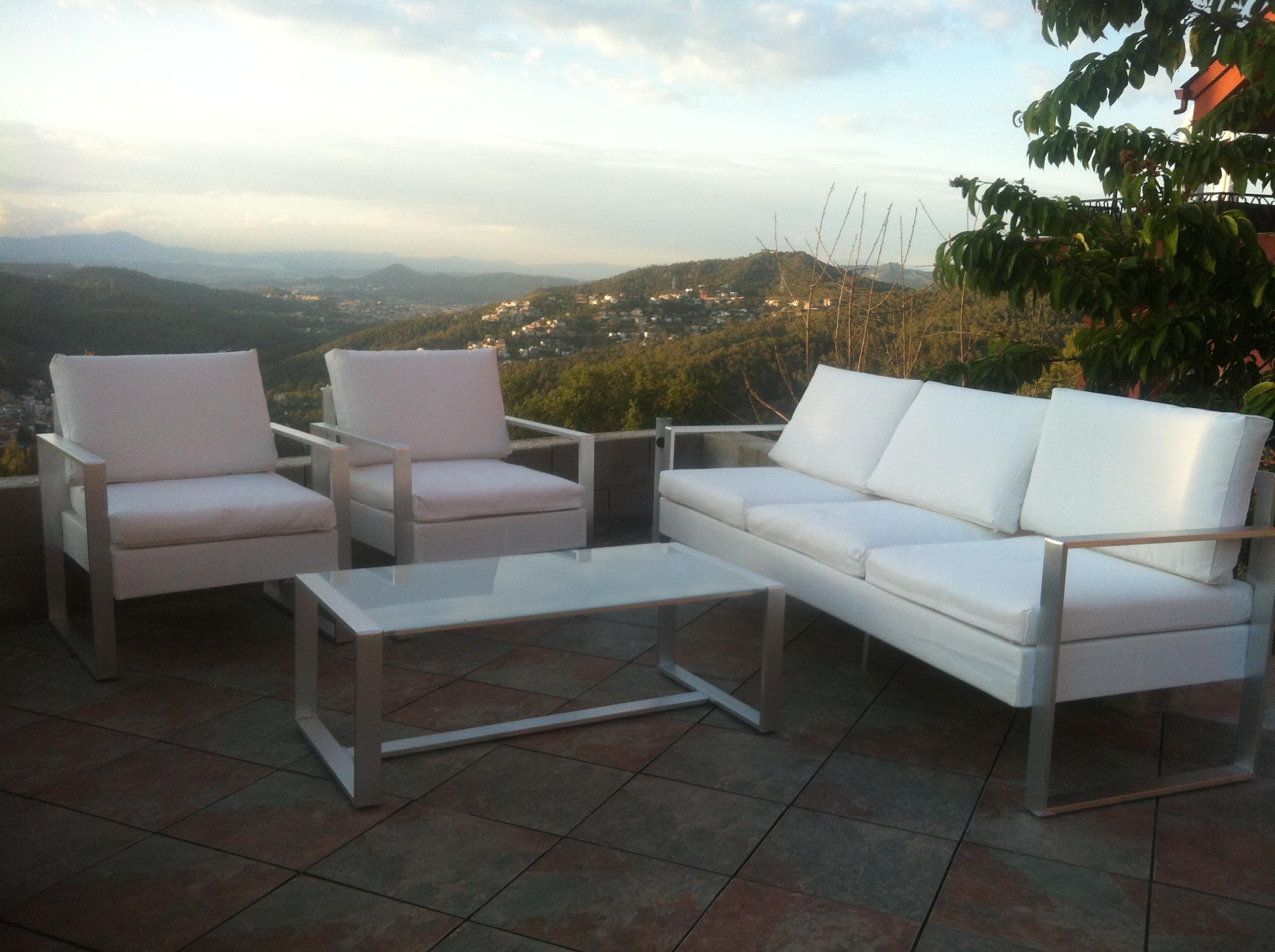 Hotel Petit Mirador Torrelles De Llobregat Exterior foto