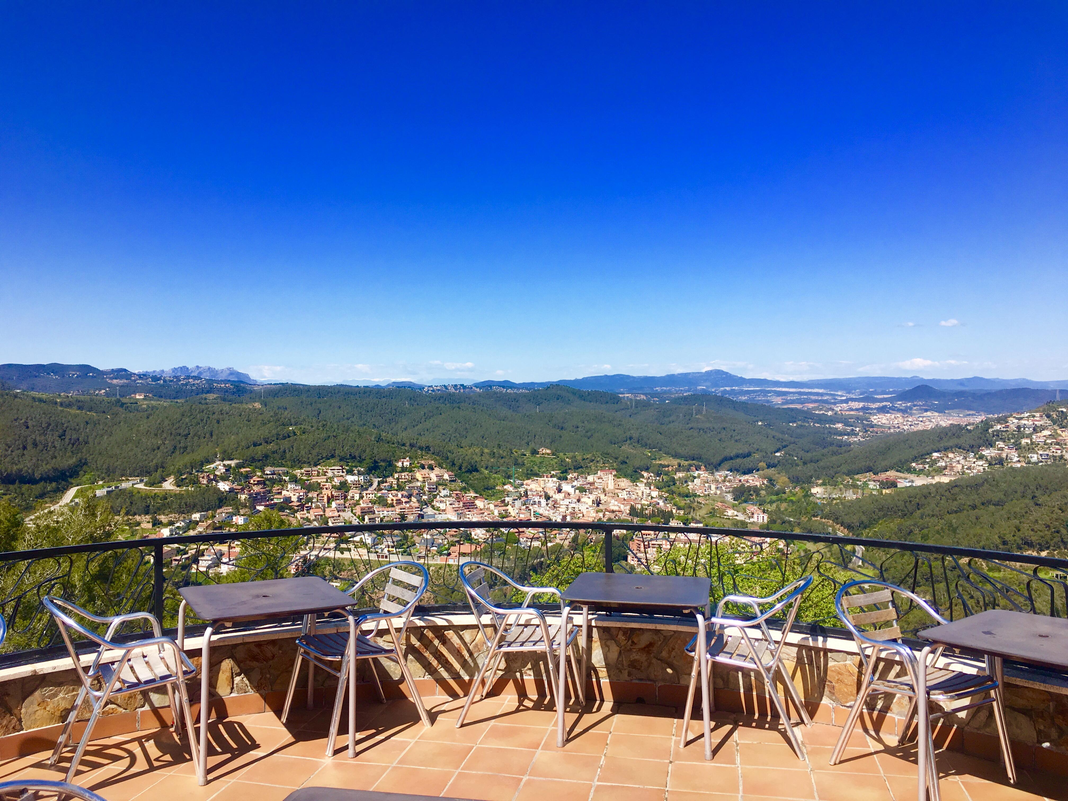 Hotel Petit Mirador Torrelles De Llobregat Exterior foto